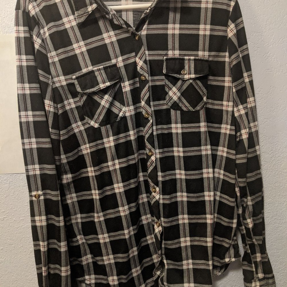 Plaid women's shirt